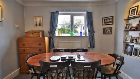 4 bedroom detached house to rent - Photo 3