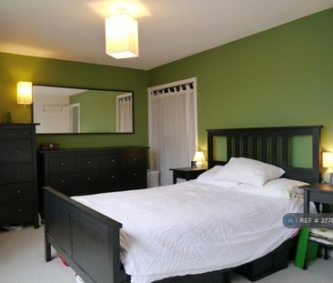 2 bedroom maisonette to rent - Photo 5