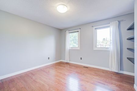 For Lease - 1194 Fairmeadow Trail, Oakville, Ontario - Photo 3