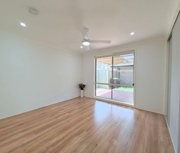 Beautiful 3-Bedroom Family Home in Prime Location - Photo 4