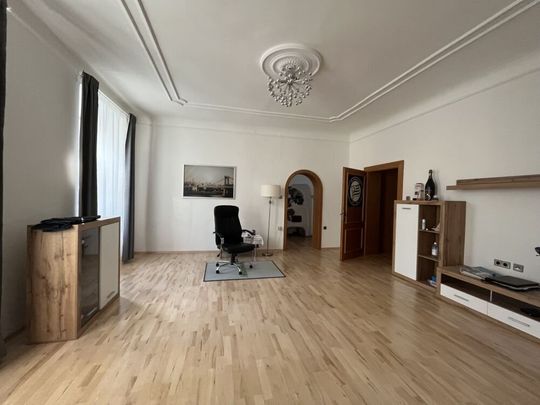 Absolut gemütliche 5-Zimmer-Wohnung in zentraler Lage ganz nahe der Inneren Stadt – Provisionsfrei! - Foto 1