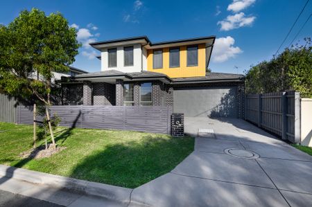 STUNNING HOME IN A QUIET COURT - Photo 2