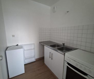 Location Appartement 2 pièces 37m² BORDEAUX 33000 - Photo 4