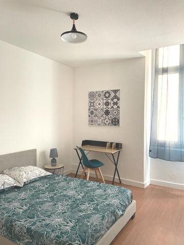 Location Appartement 3 pièces 88m² ROMANS SUR ISERE 26100 - Photo 2