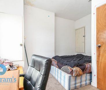 4 bed Mid Terraced House for Rent - Photo 1