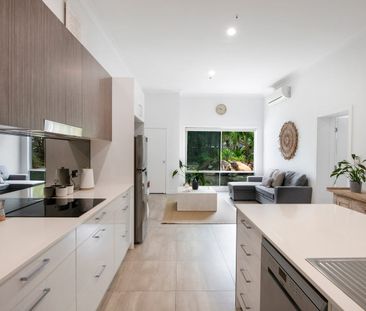 Spacious One-Bedroom Retreat with Resort Facilities - Photo 6