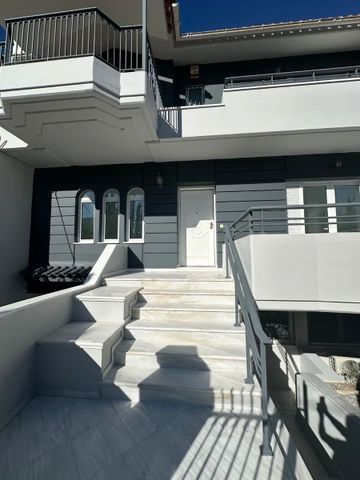 Μονοκατοικία για ενοικίαση Καλυμνιώτικα (Βούλα) - Φωτογραφία 2