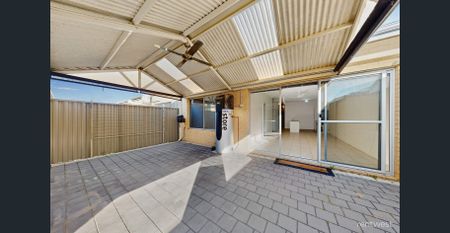 SOLAR PANELS & SUPERB OUTDOOR - Photo 2