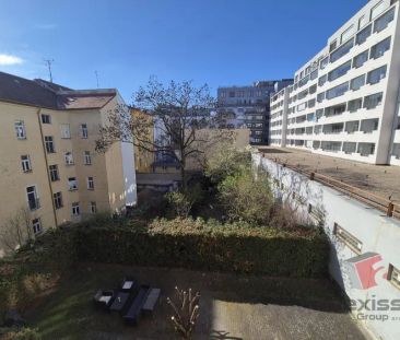 Atypický podkrovní prostor 3+1+galerie 85 m - Photo 5