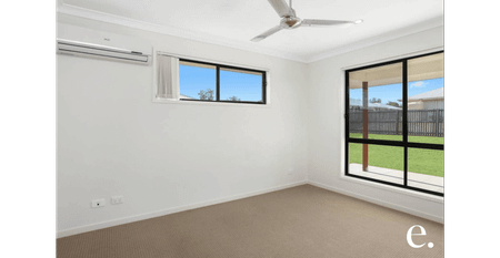 Comfortable Modern Home in a Quiet Location - Photo 3