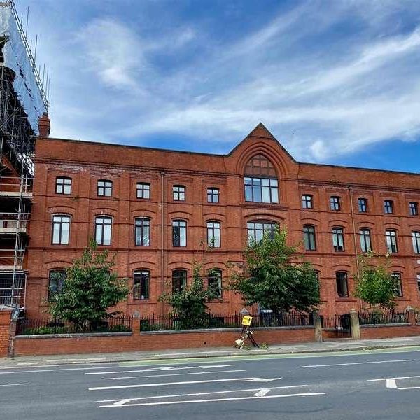 Chester Road, Manchester, M16 - Photo 1
