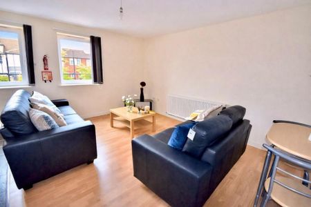 5 bedroom flat to rent - Photo 3