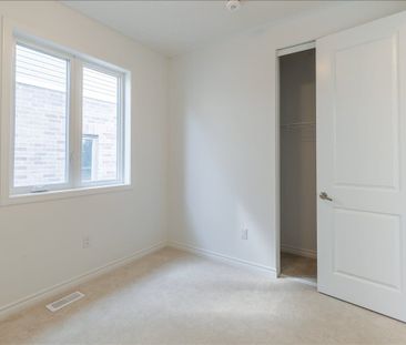 For Lease - 720 Mika Street, Innisfil, Ontario - Photo 5