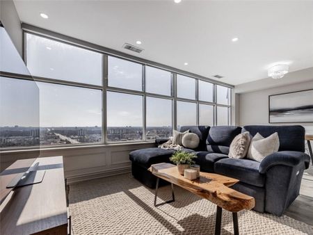 For Lease - 880 DUNDAS Street Unit# UPH7, Mississauga, Ontario - Photo 3