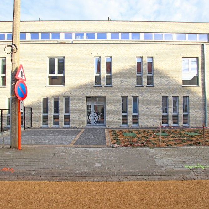 Appartement te huur - Photo 1