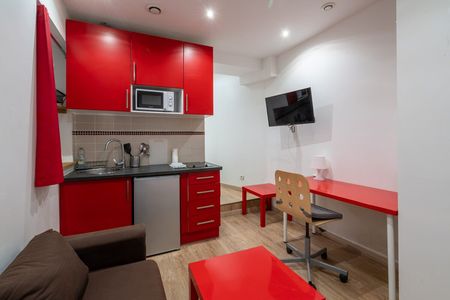 Rue Eugène Oudiné - Photo 2