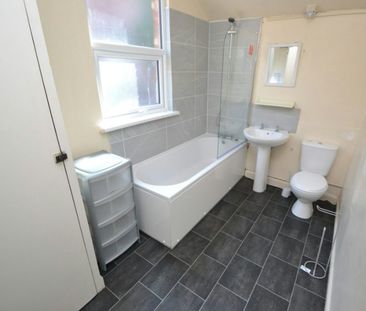 Derby Grove, Lenton, Nottingham, NG7 - Photo 1