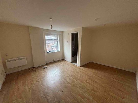 Flat, Abbey Street, Town Centre, CV11 - Photo 1