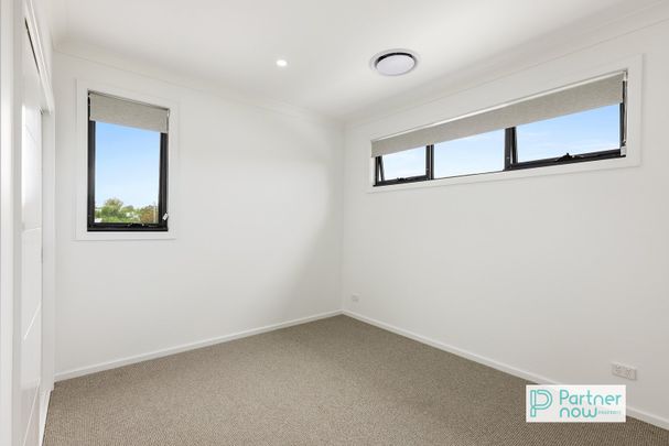 2/27 Hilda Lane, TAMWORTH NSW 2340 - Photo 1