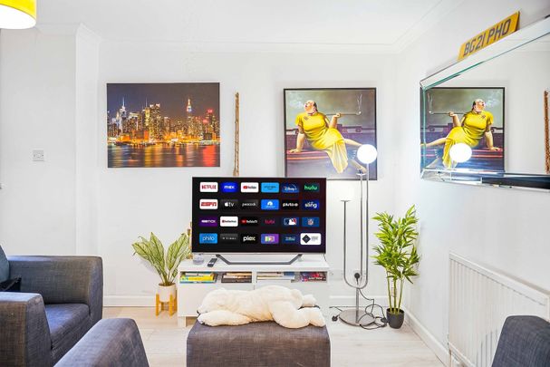 2 Bed Flat, China Court, E1W - Photo 1