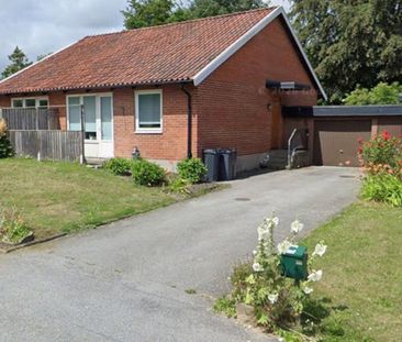 Västra Backgatan 16, Rydsgård - Photo 2