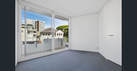 Coastal Living in a Prime Manly Beachfront Location - Photo 2