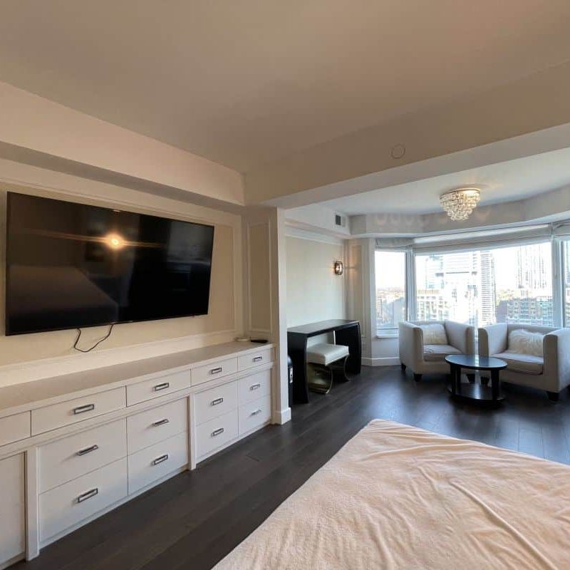 YORKVILLE PLAZA: Avenue Rd & Yorkville Ave (155 Yorkville Ave) AD#102405 - Photo 1