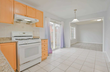 For Lease - 48 Cheetah Crescent, Toronto, Ontario - Photo 4