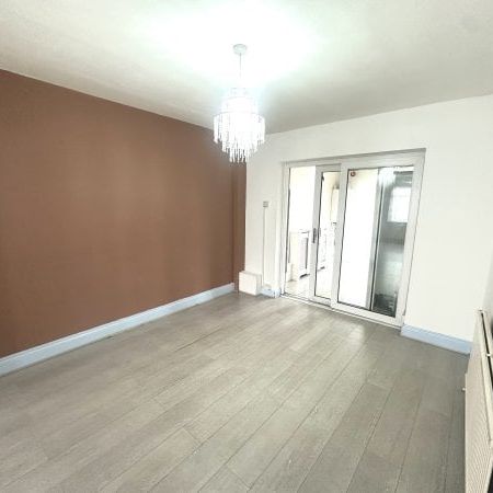Merlin Grove, Ilford, IG6, Property for rent - Photo 1