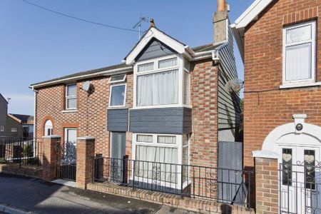 2 bedroom terraced house to rent - Photo 5