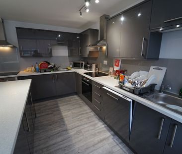 Room 10 Flat 8 10 Middle Street, NG9 1FX, NOTTINGHAM - Photo 6