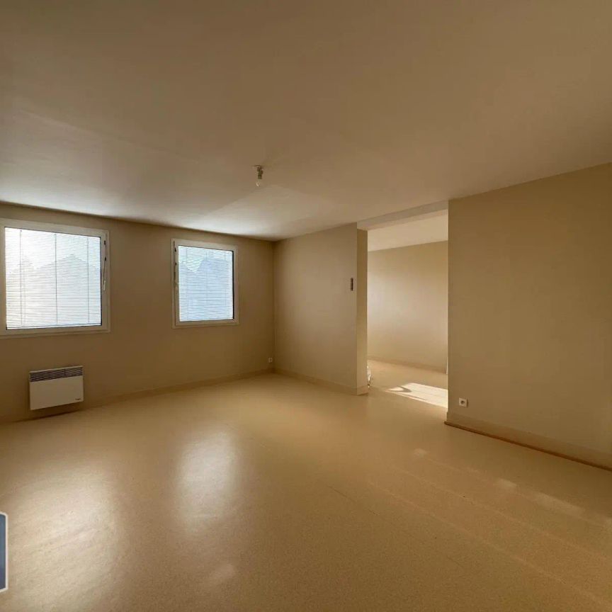 Appartement à louer 2 pièces 65.01m² - Photo 1
