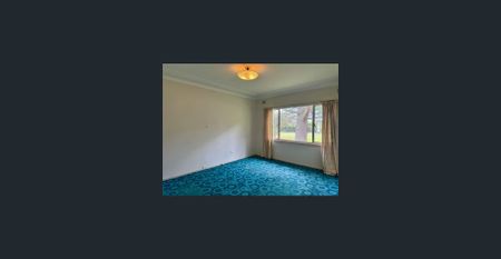 Charming older style home - Photo 5