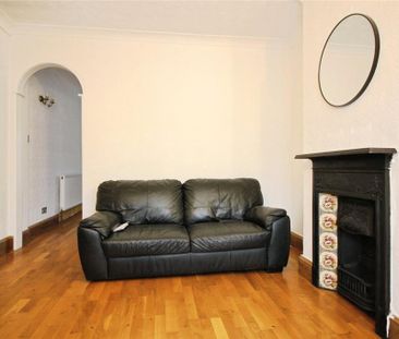 2 bedroom detached house to rent - Photo 2