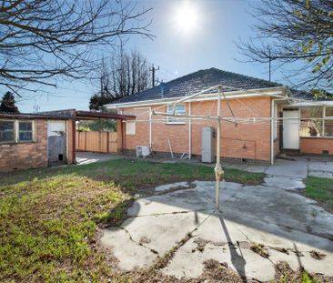 TIDY 3-BEDROOM HOME CLOSE TO LOCAL SCHOOL DISTRICT - Photo 3