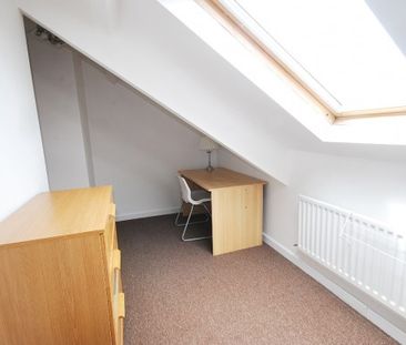 5 Bed - Hotspur Street, Heaton - Photo 1