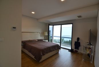 Moradia isolada T4+1 para arrendamento no Alto da Barra em Oeiras