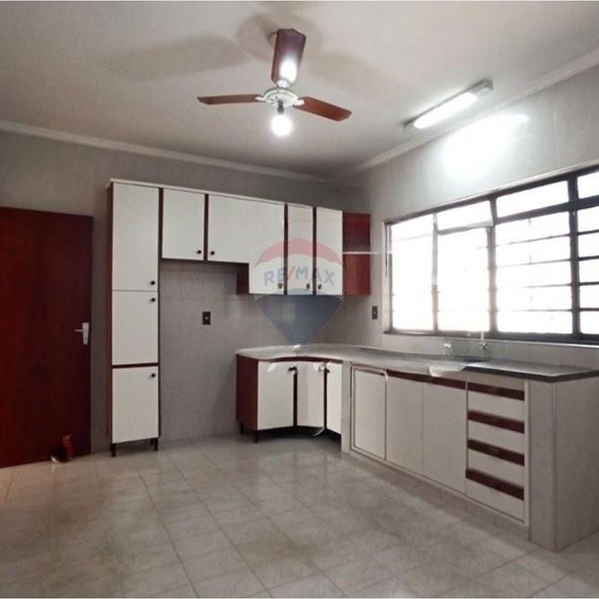 Alugue sua casa ideal em Jardim Soares! - Foto 1