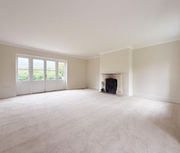 4 bedroom detached house to rent - Photo 1