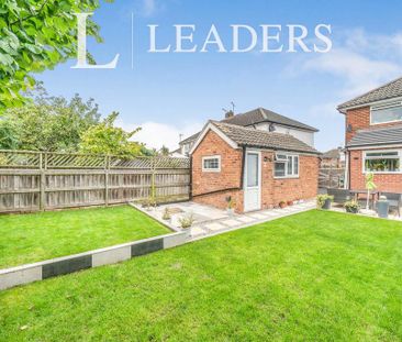 3 bedroom semi-detached house to rent - Photo 4