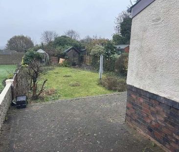 Charlemont Avenue, West Bromwich, B71 - Photo 3