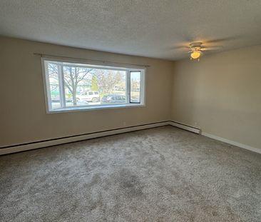 REDWOOD APARTMENTS - 3 - Photo 1