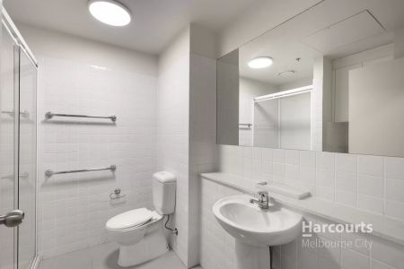 The Ultimate In Inner City Living - Fully Furnished! - Photo 5