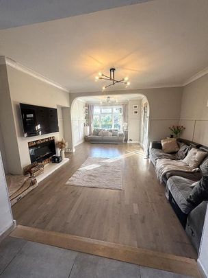 5 bedroom semi-detached house to rent - Photo 1