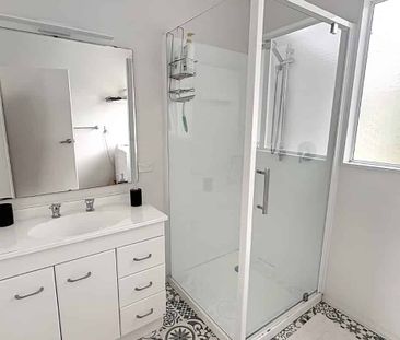 TWO BEDROOMS CLOSE TO THE BEACH - Photo 2