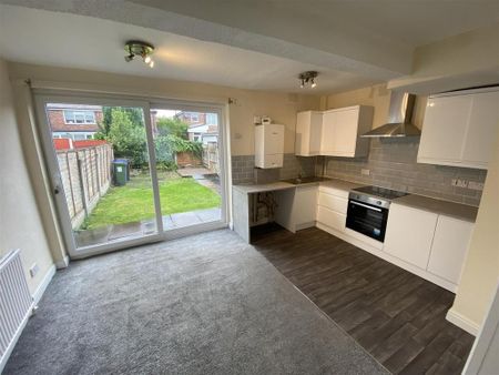 2 bedroom terraced house to rent - Photo 4