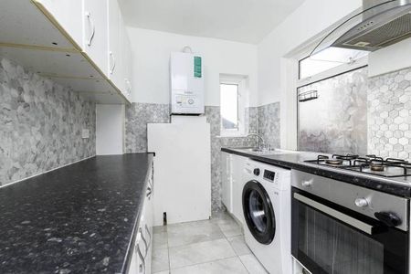 Semi-detached house - Photo 5