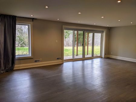 For Lease - 9779 Warden Avenue, Markham, Ontario - Photo 3