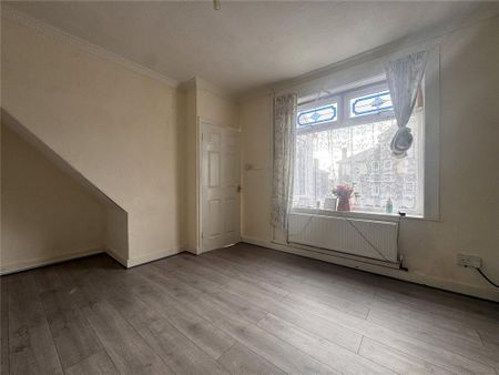 2 bedroom semi-detached house to rent - Photo 2