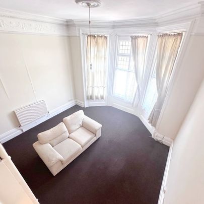 Studio Flat, The Drive, Hove - Photo 1